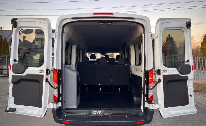 WypoLLyczenie busa Ford Transit - zdjęcie  5 z 5